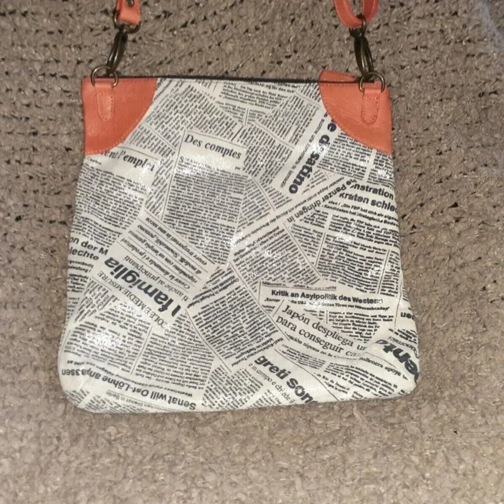 MAURIZIO TAIUTI-ITALY Orange Leather Crossbody-Newspaper Print-Near Mint - Picture 4 of 7